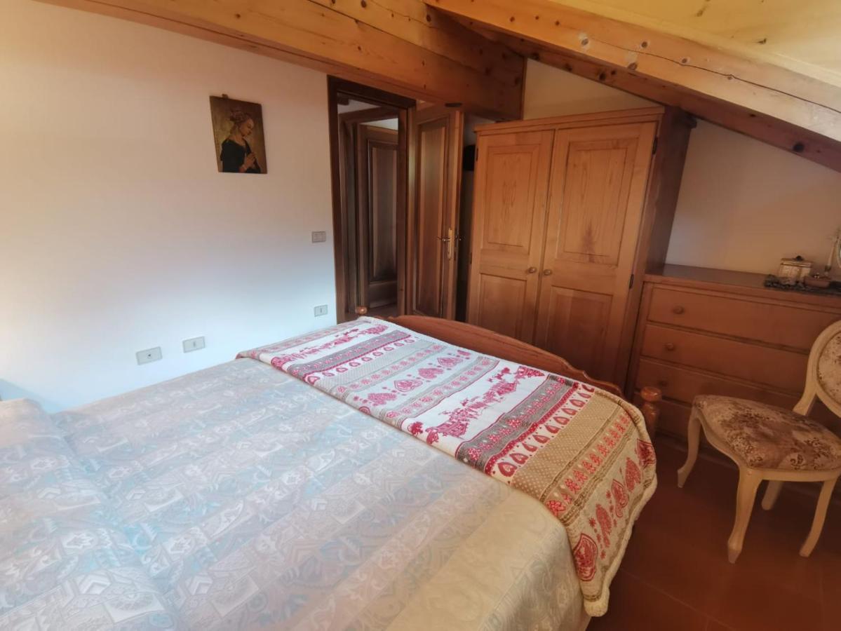 Апартаменты Mansarda A Carciato, Trilocale In Montagna Димаро Экстерьер фото